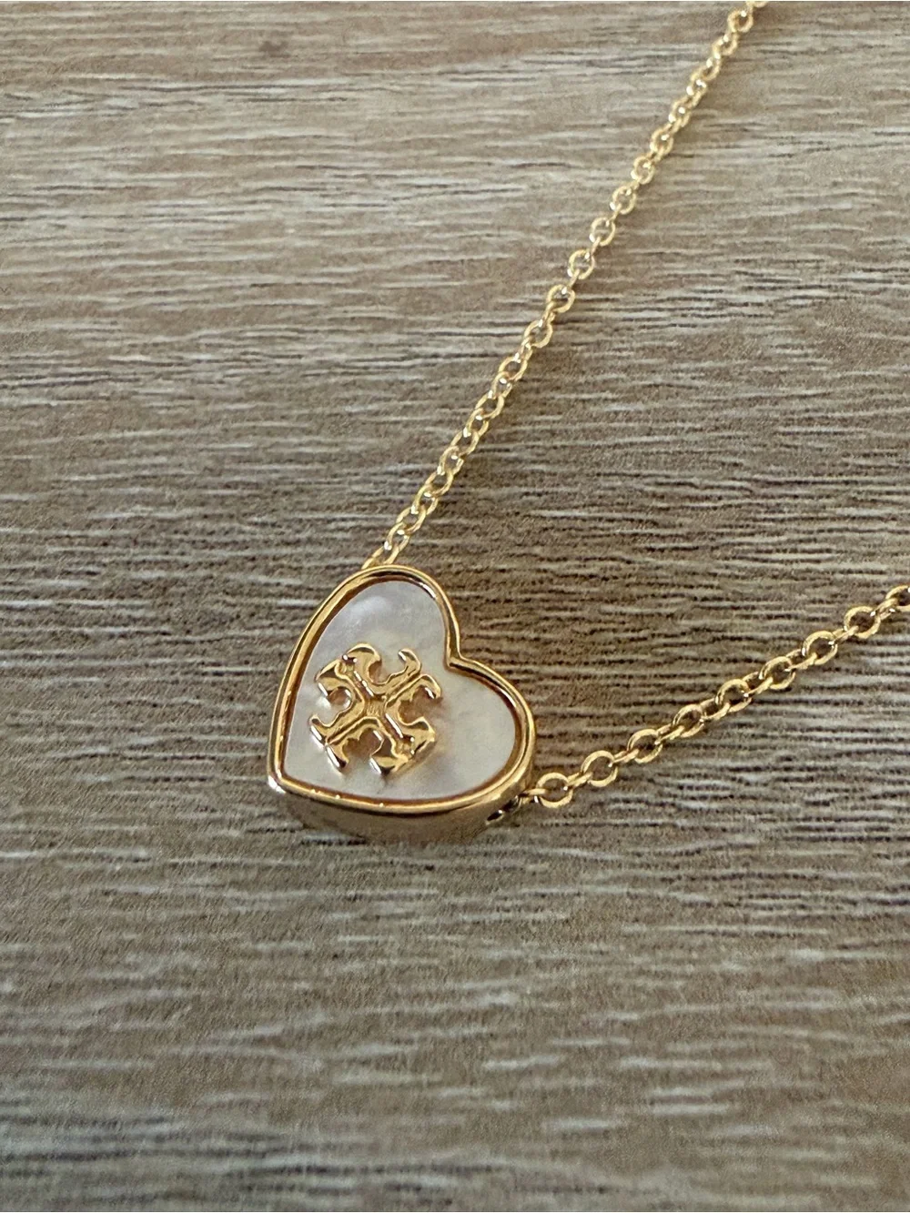 Tory Burch Kira Heart Mother of Pearl Double T Gold Necklace w dust bag